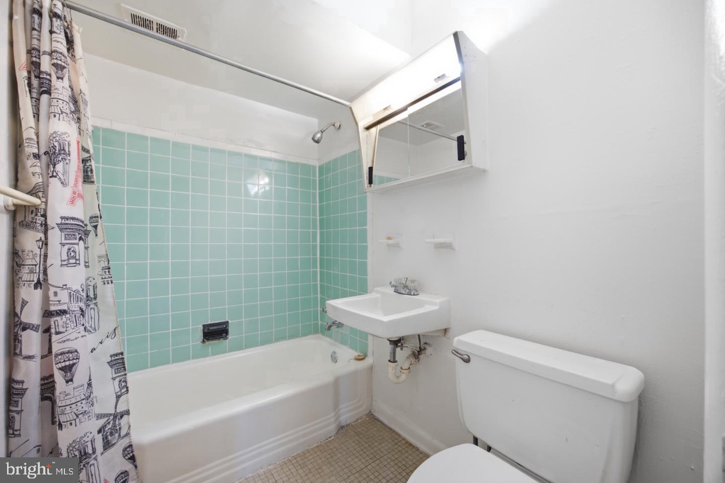 1307 Congress St Se #3 Property Photo 12