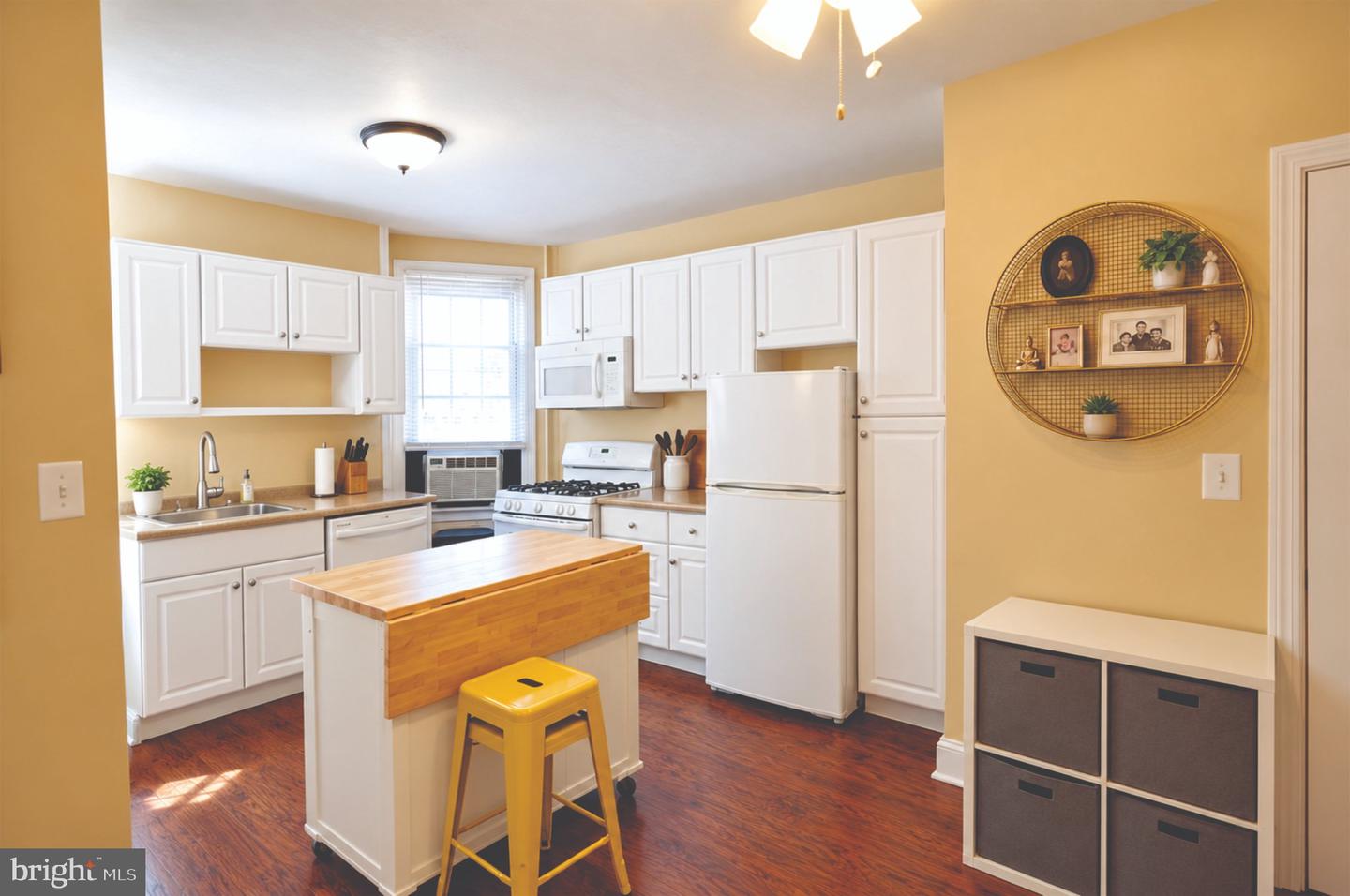 1904 Calvert St Nw #2 Property Photo 6