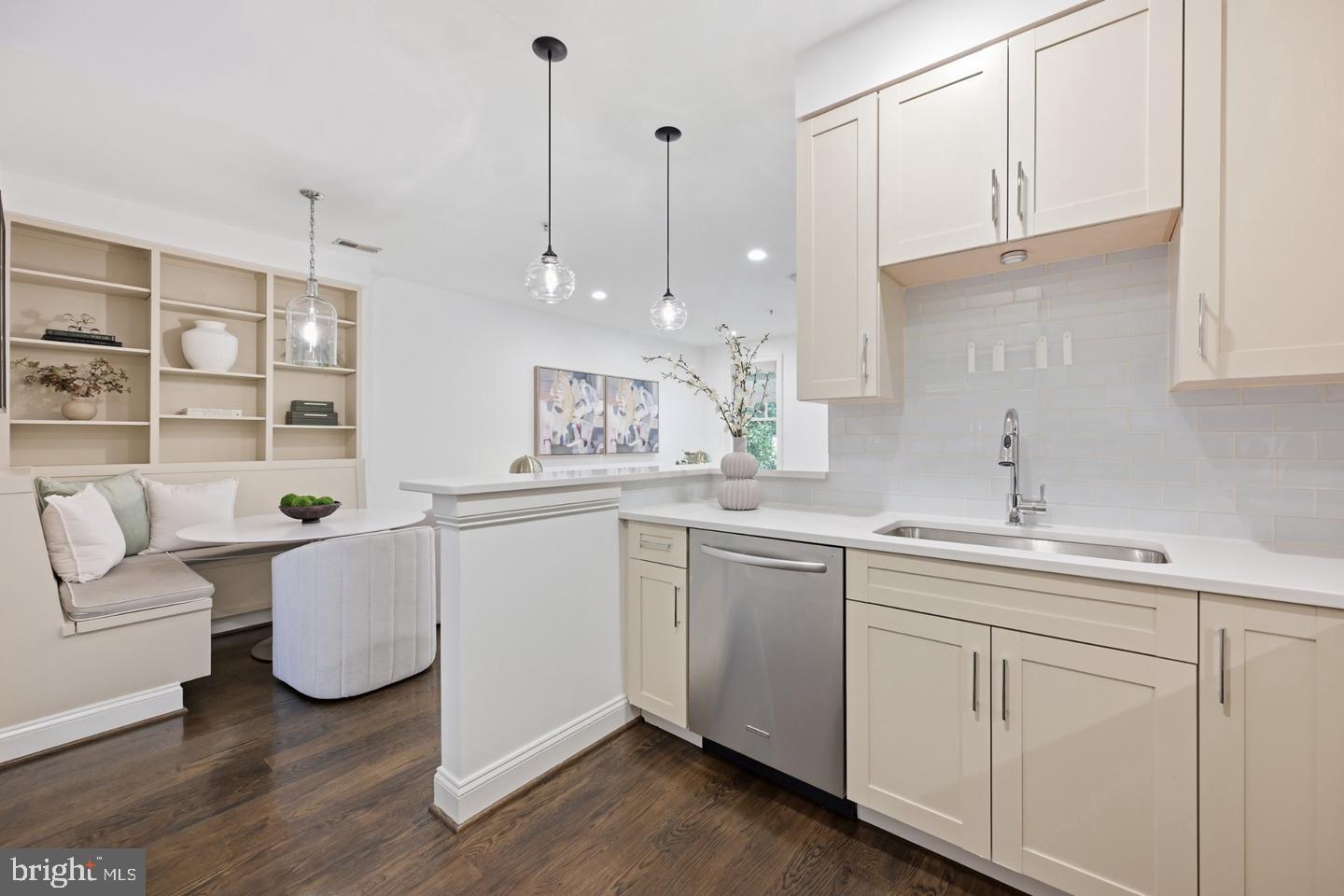 1696 Lanier Pl Nw #3 Property Photo 6