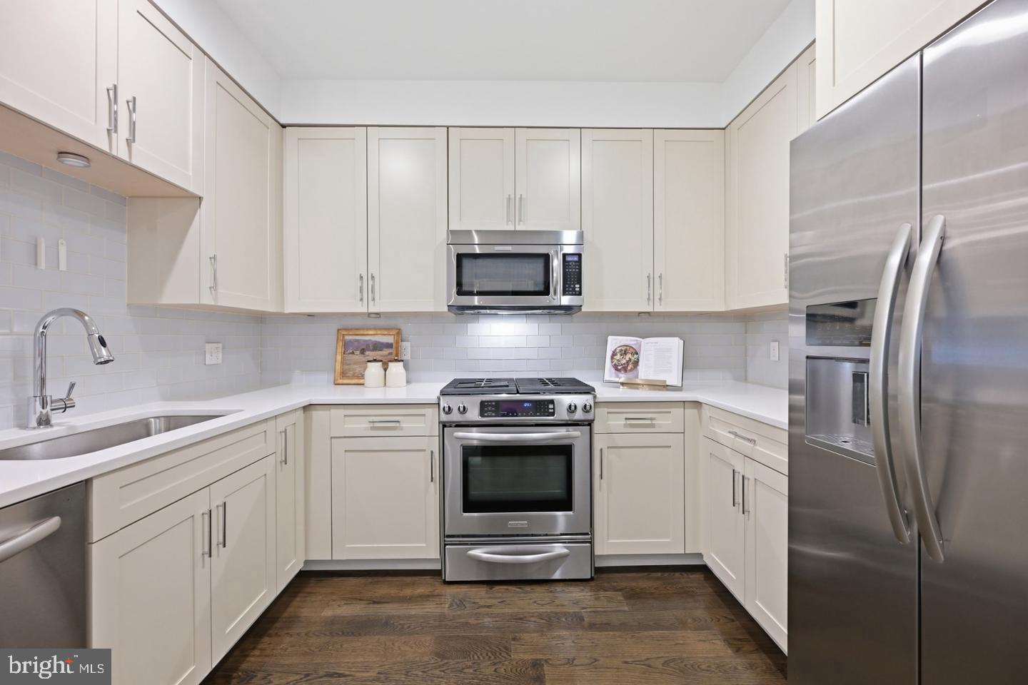 1696 Lanier Pl Nw #3 Property Photo 8
