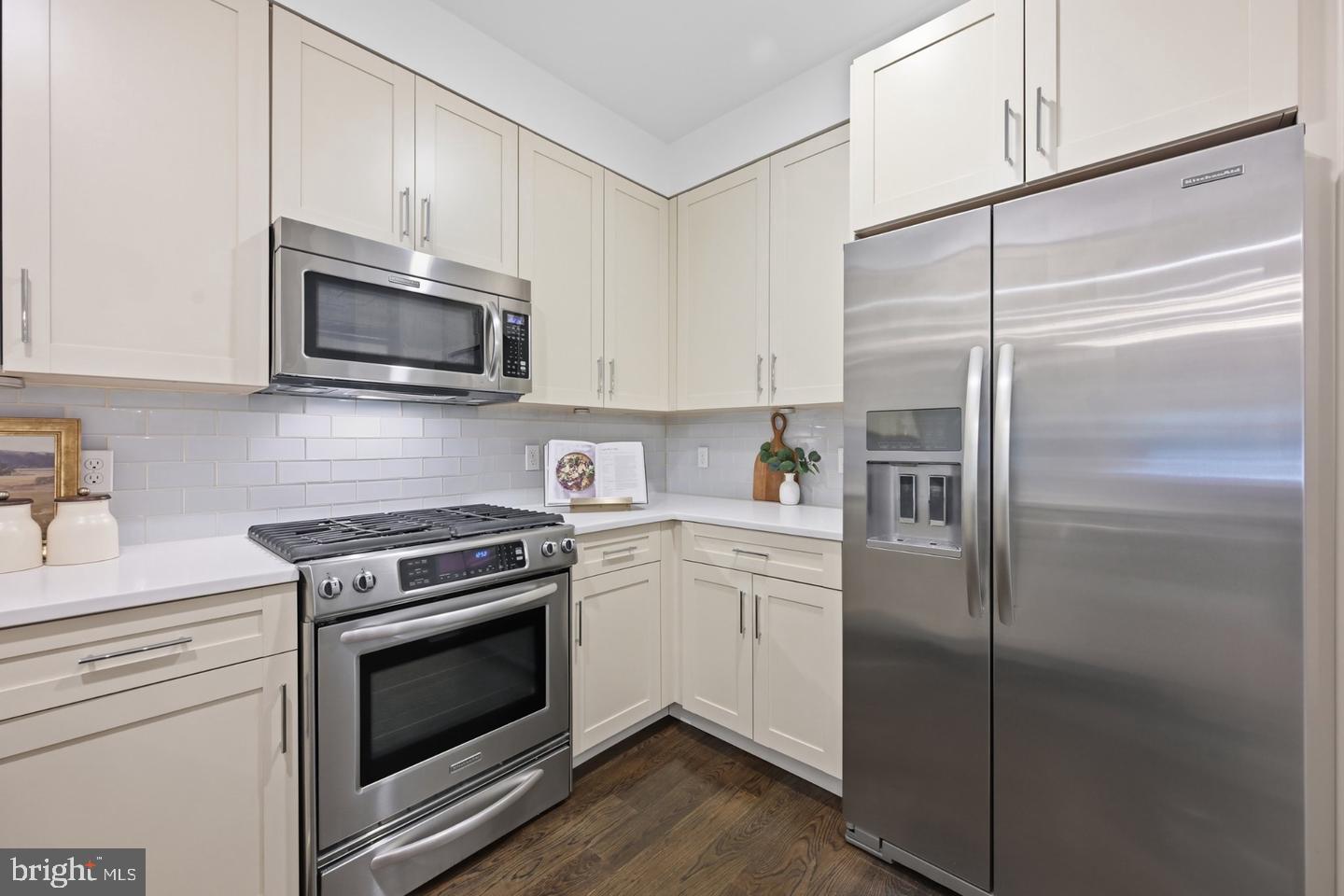 1696 Lanier Pl Nw #3 Property Photo 9