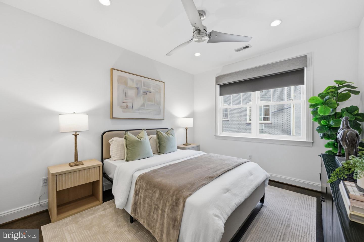 1696 Lanier Pl Nw #3 Property Photo 10
