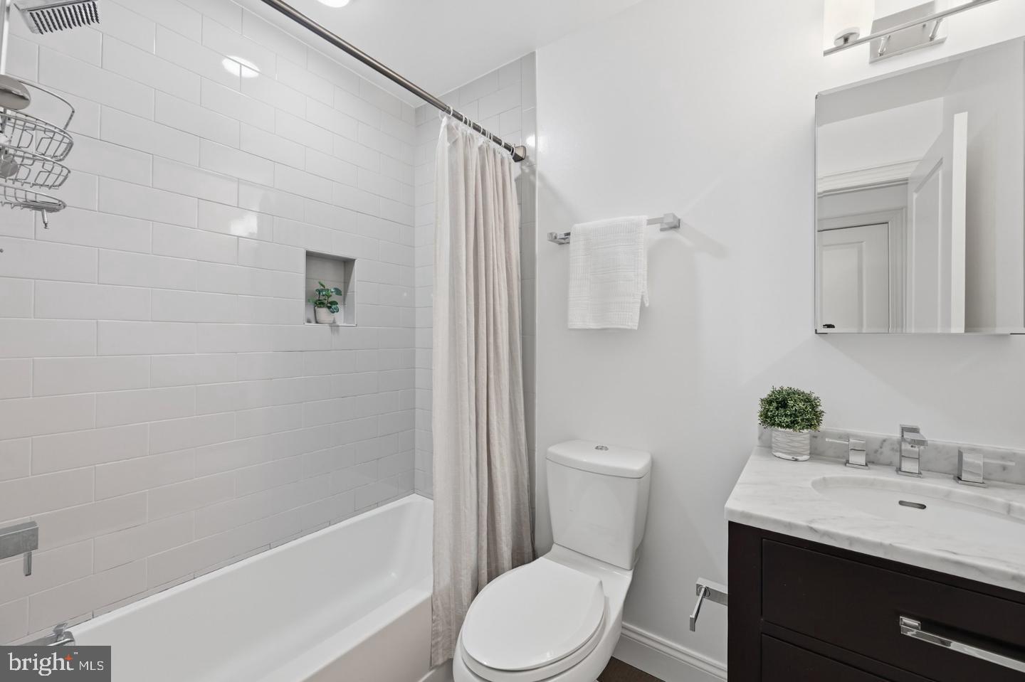 1696 Lanier Pl Nw #3 Property Photo 21