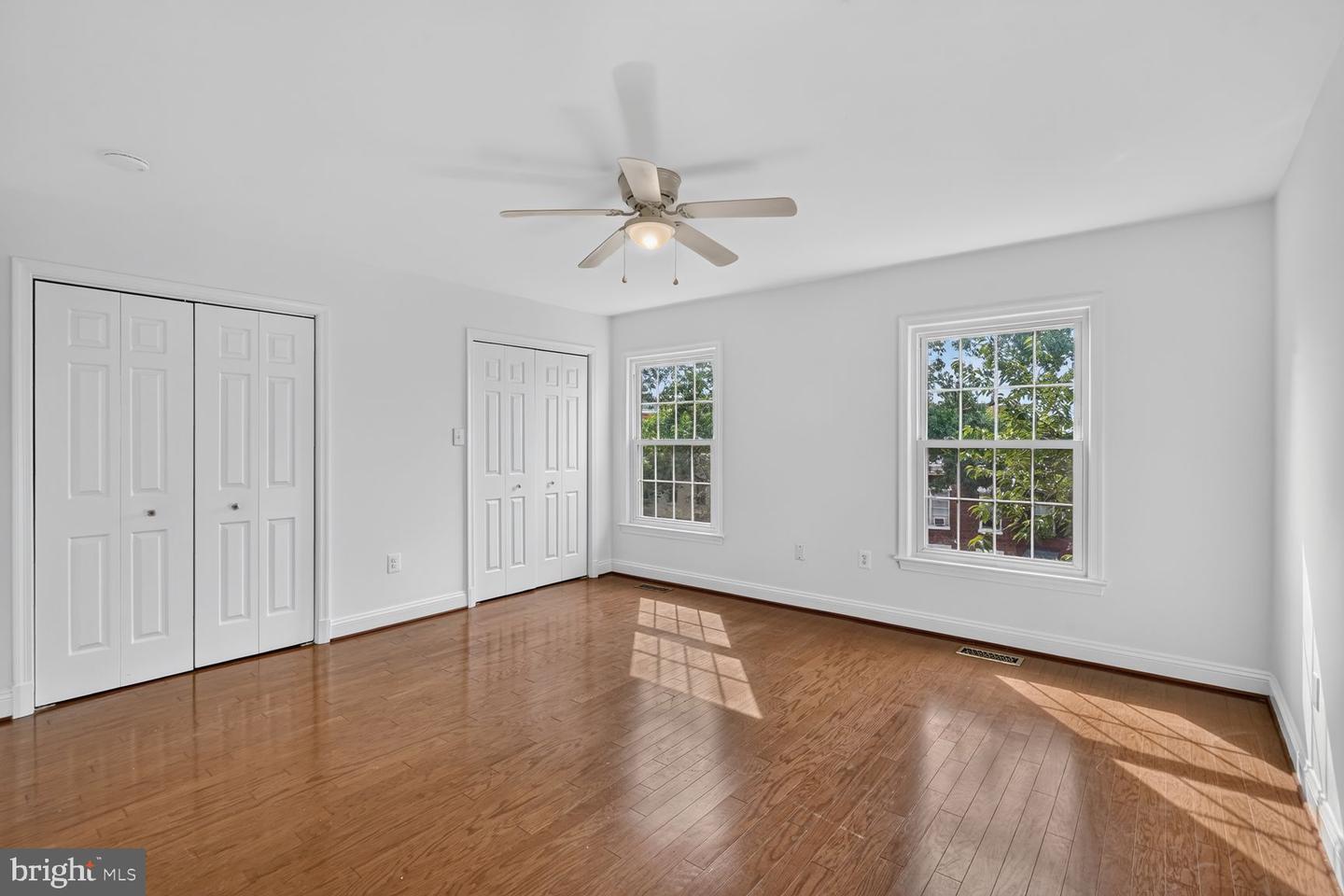 1636 Beekman Pl Nw #d Property Photo 4