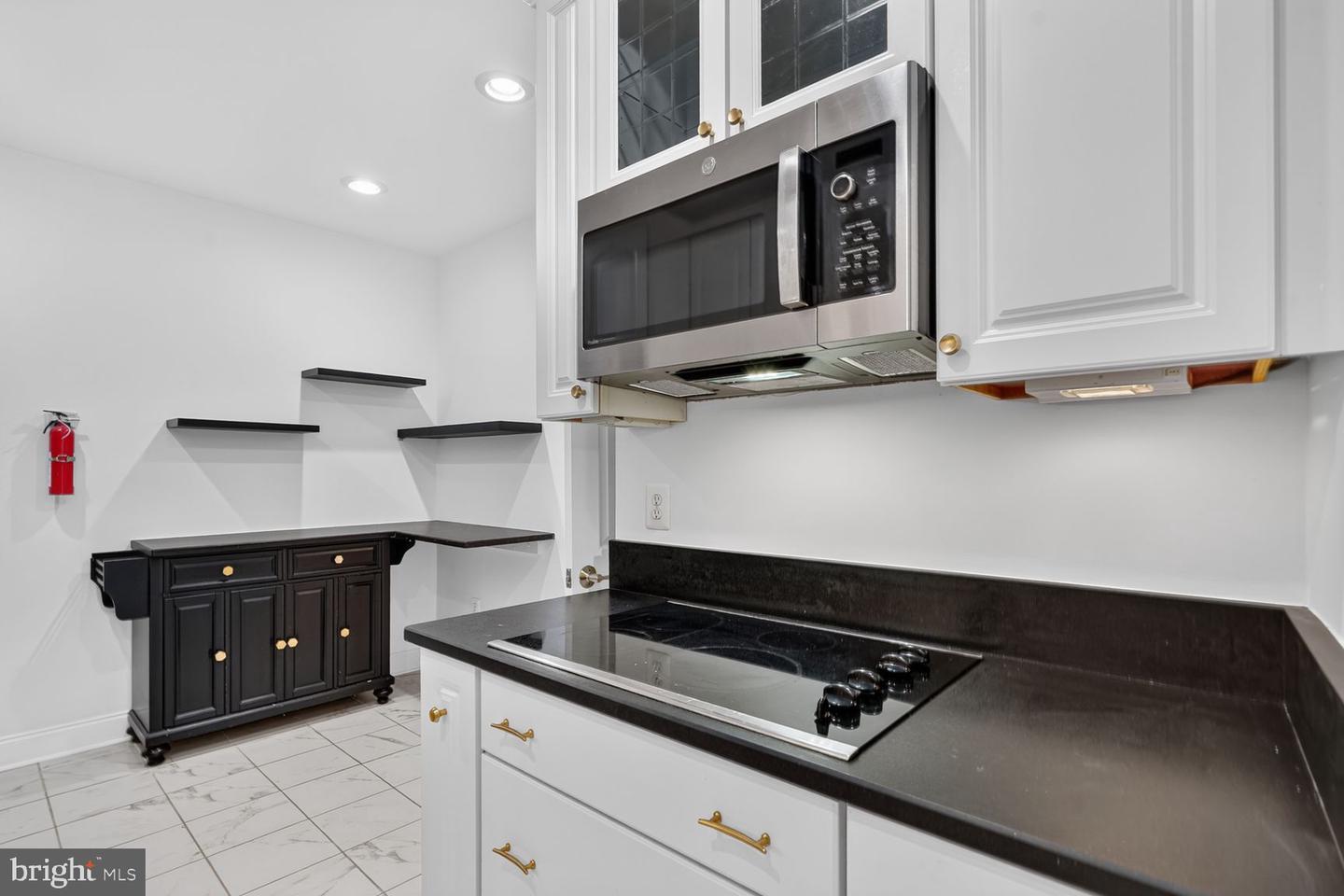 1636 Beekman Pl Nw #d Property Photo 20