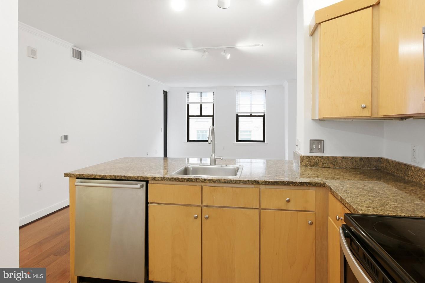 616 E St Nw #721 Property Photo 3