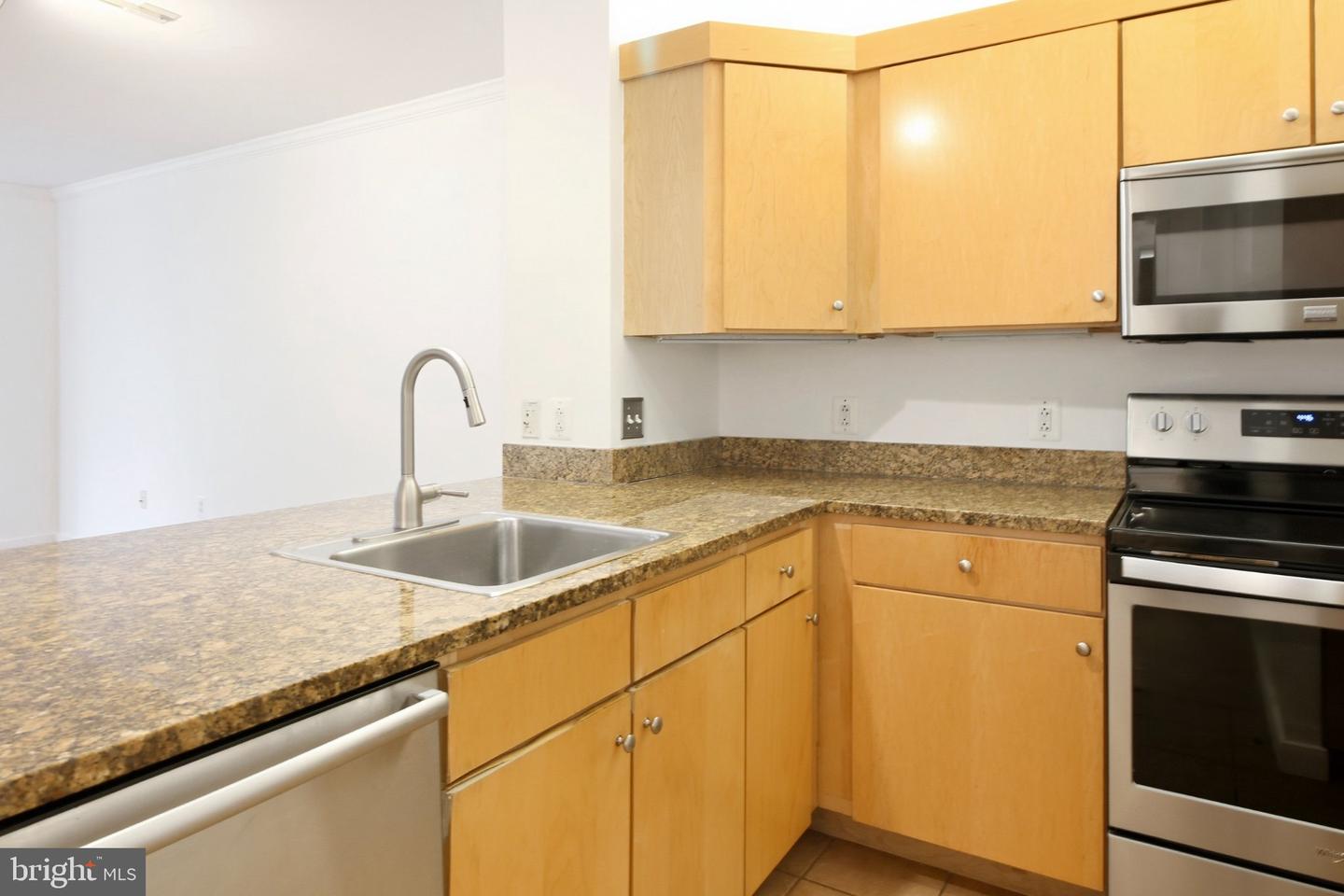 616 E St Nw #721 Property Photo 4