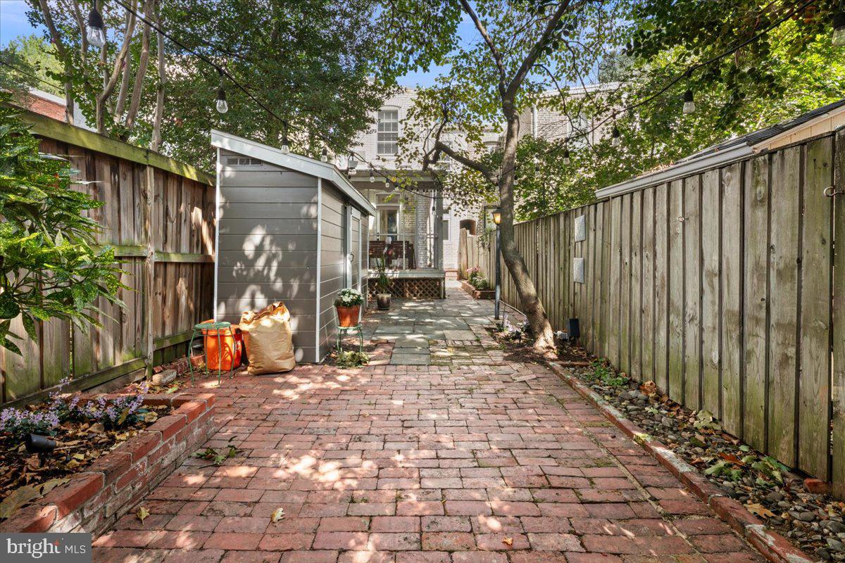 909 G St Se Property Photo 45
