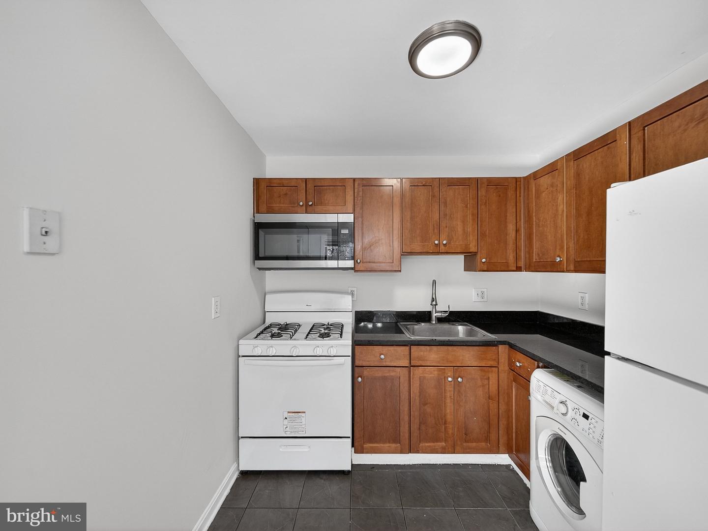 3111 Naylor Rd Se #104 Property Photo 15