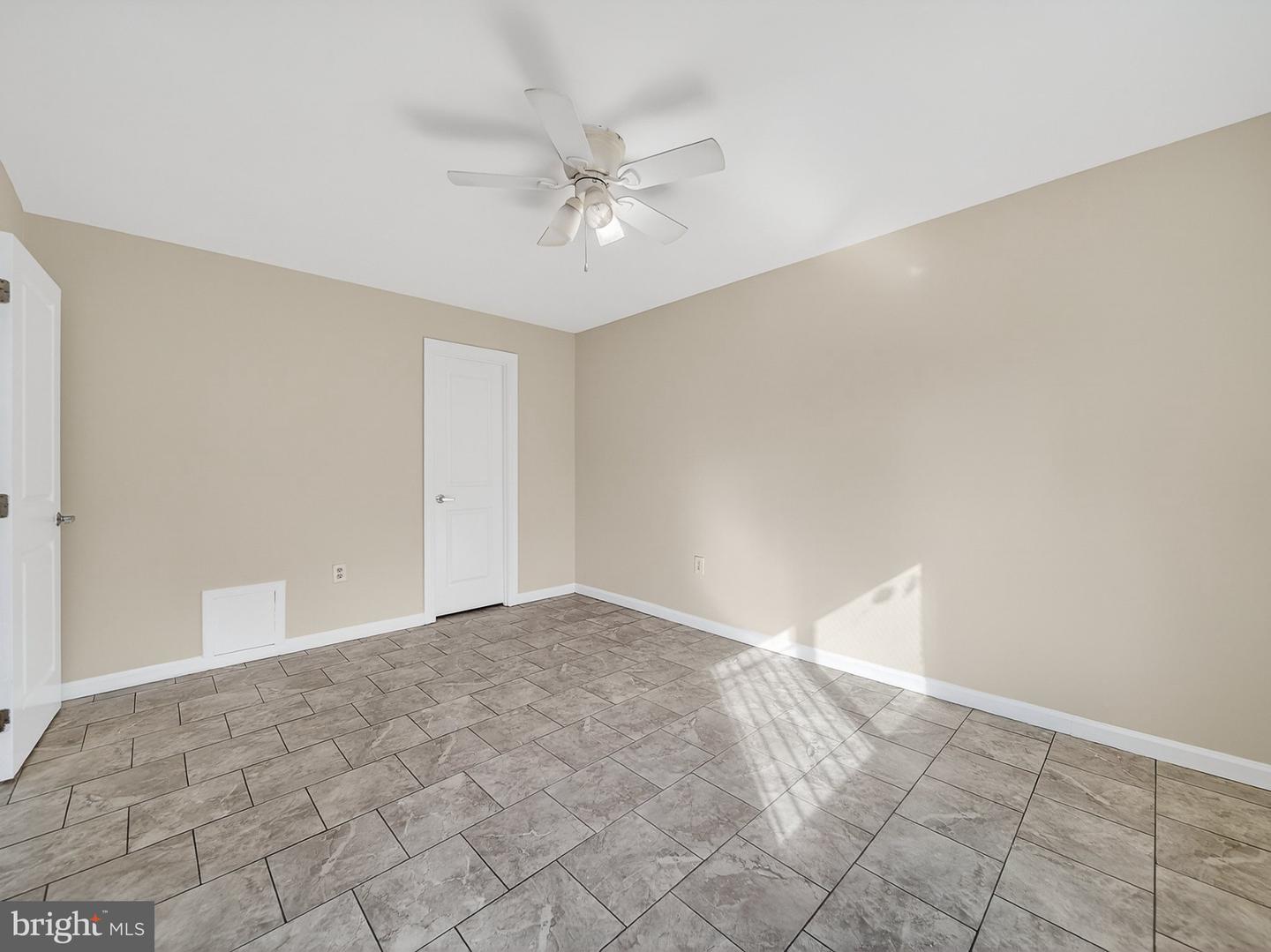 3111 Naylor Rd Se #104 Property Photo 18