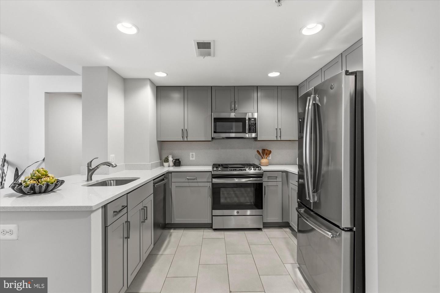 50 Florida Ave Ne #502 Property Photo 12