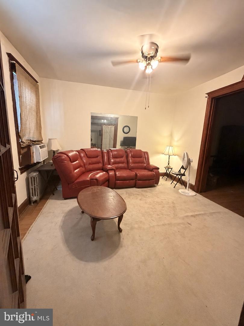 3224 Warder St Nw Property Photo 6