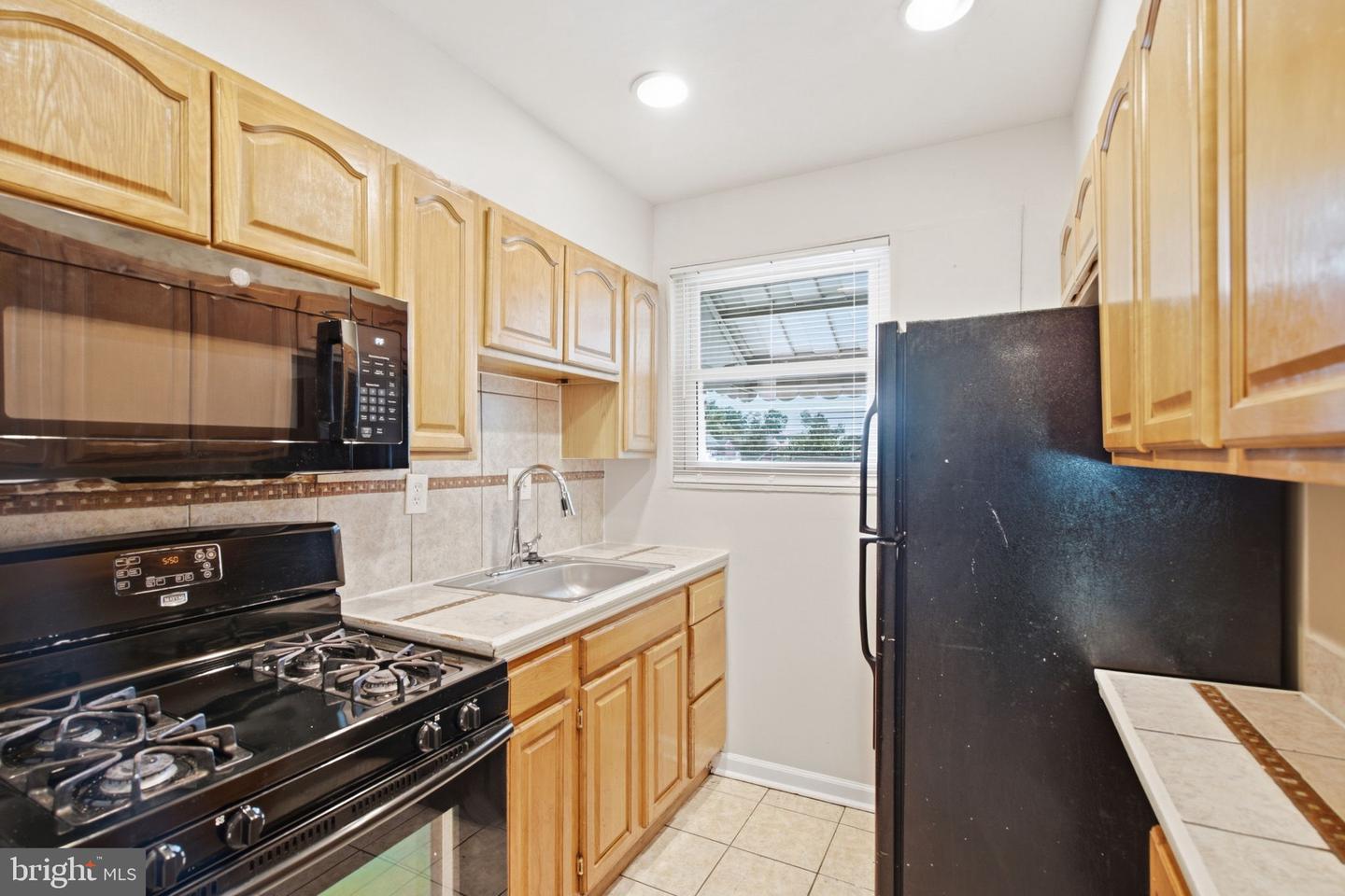 4229 Fort Dupont Ter Se Property Photo 5
