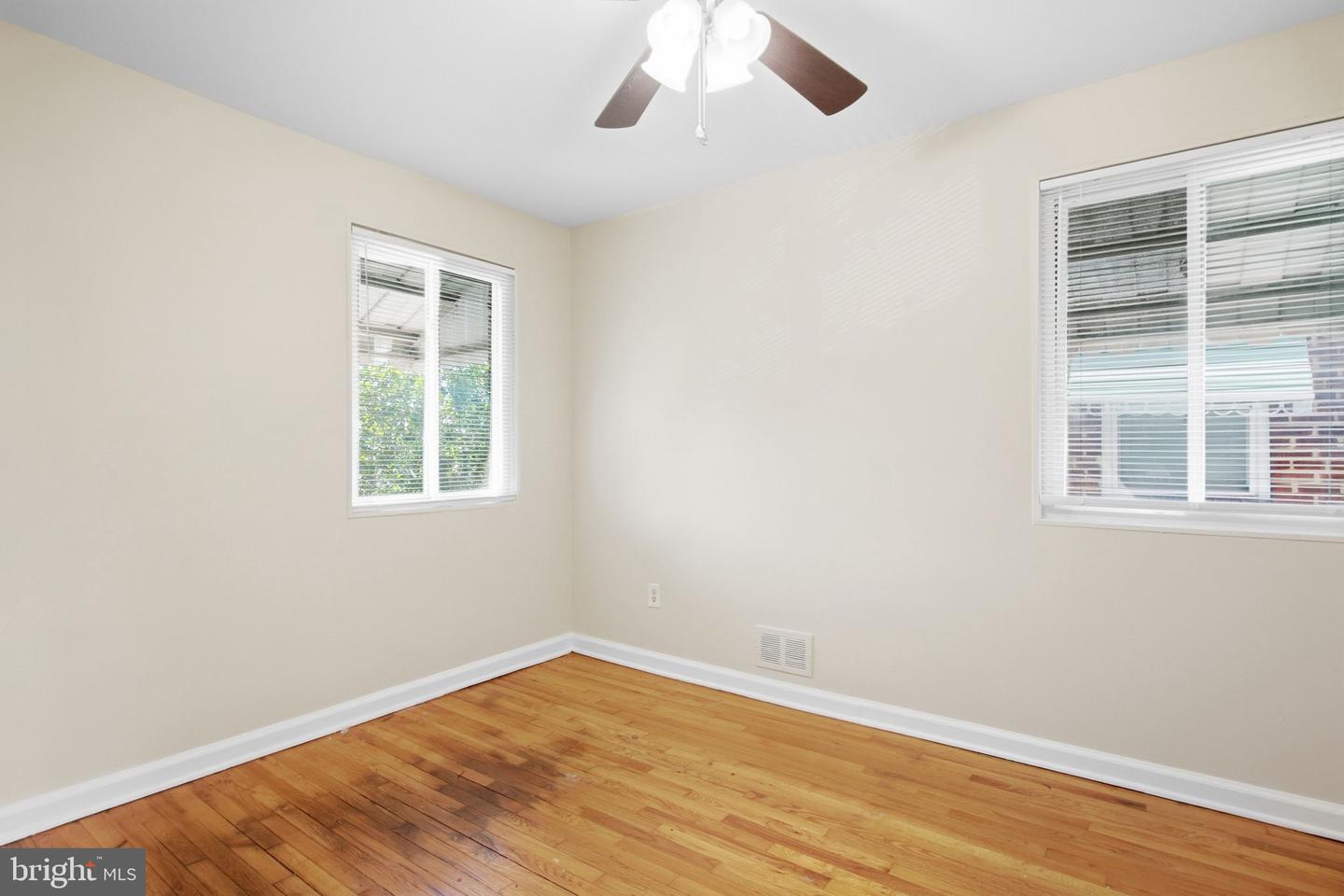 4229 Fort Dupont Ter Se Property Photo 13