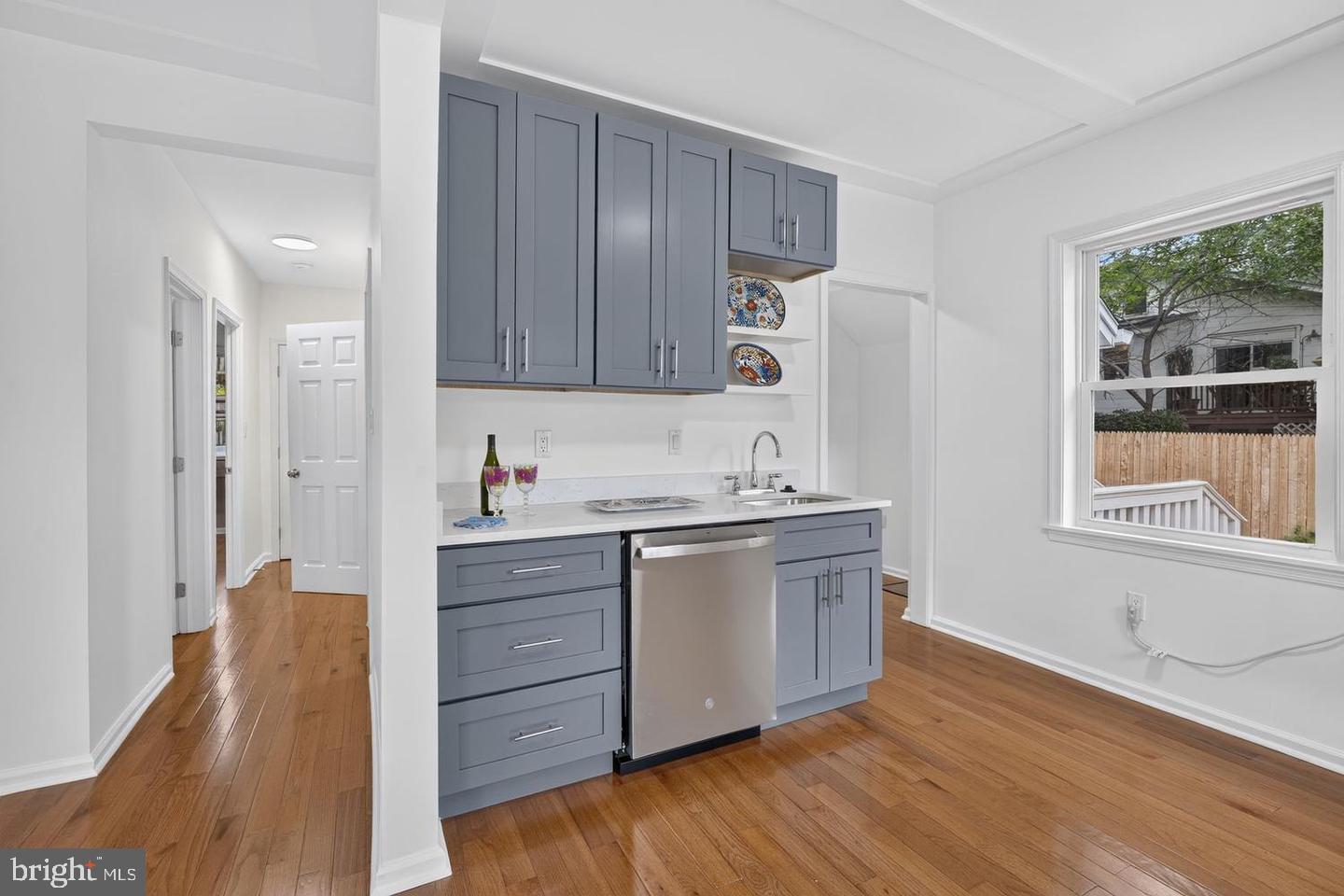 1004 Shepherd St Ne Property Photo 11