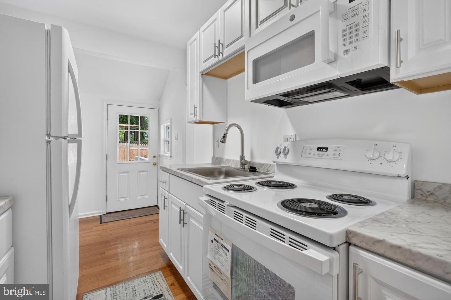 1004 Shepherd St Ne Property Photo 13