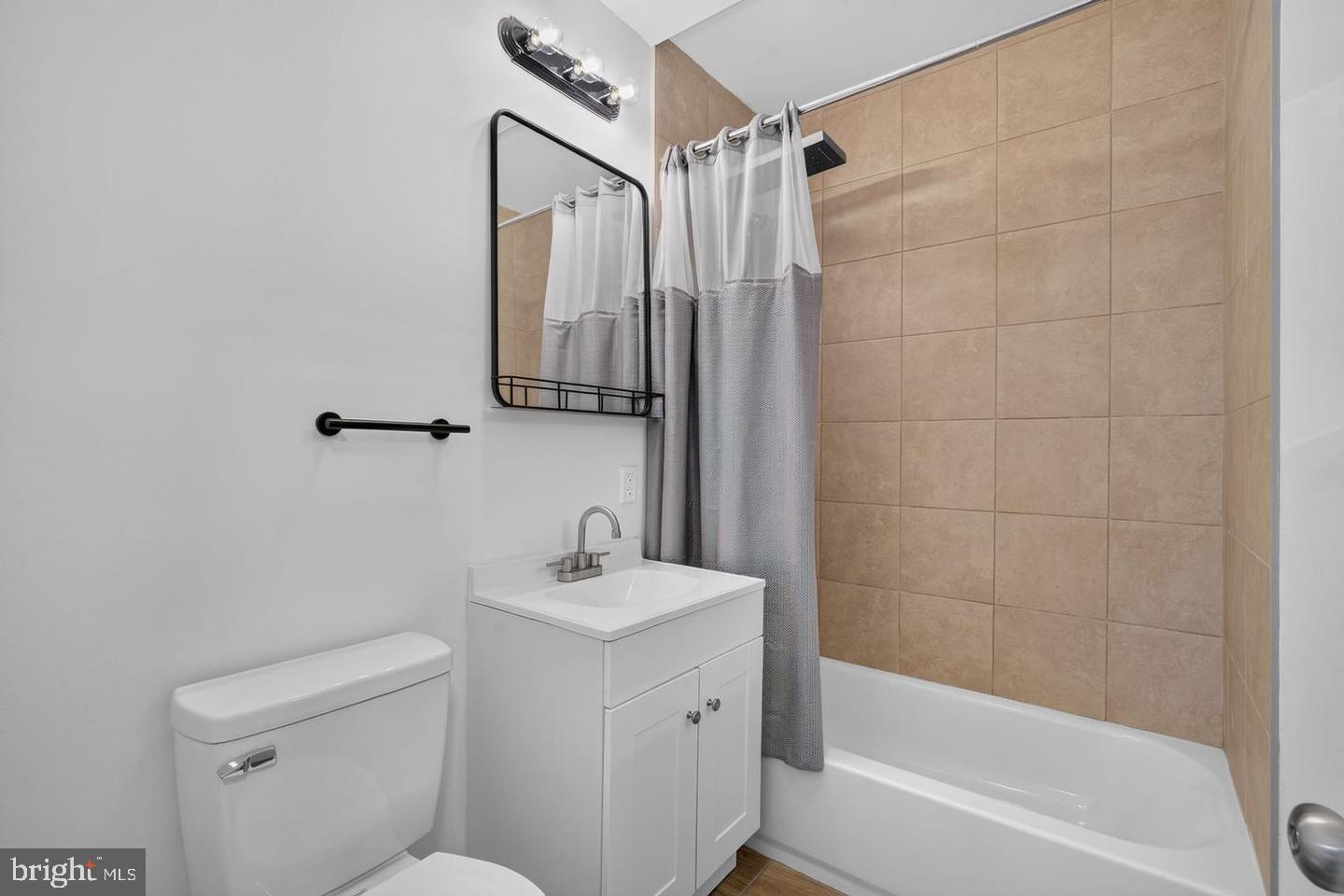 1004 Shepherd St Ne Property Photo 15