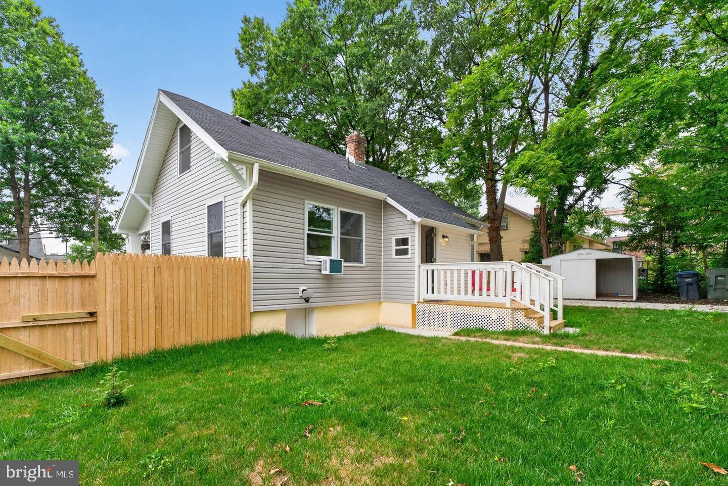1004 Shepherd St Ne Property Photo 28