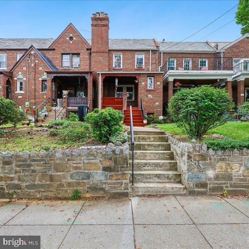 35 Gallatin St Nw Property Photo 1
