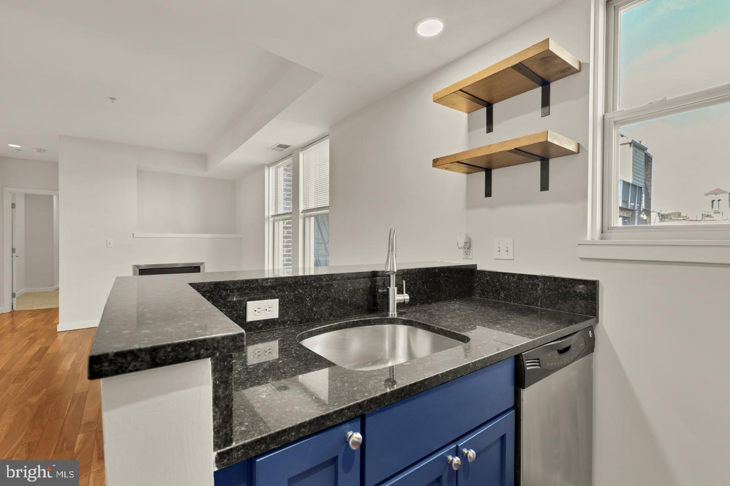 2535 13th St Nw #203 Property Photo 11