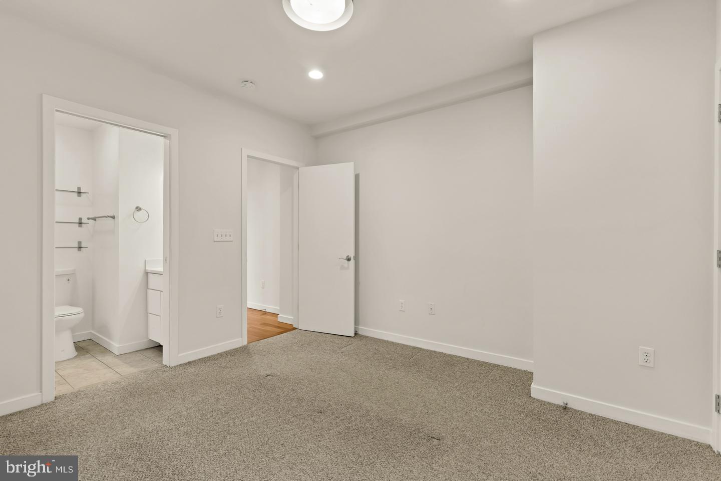 2535 13th St Nw #203 Property Photo 14