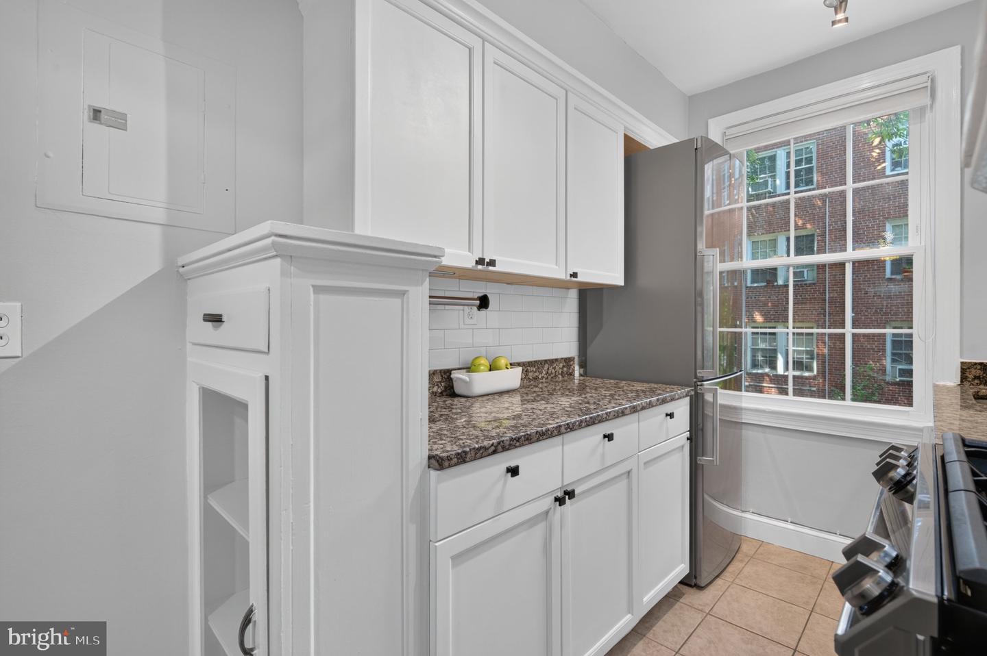 2803 Cortland Pl Nw #106 Property Photo 10