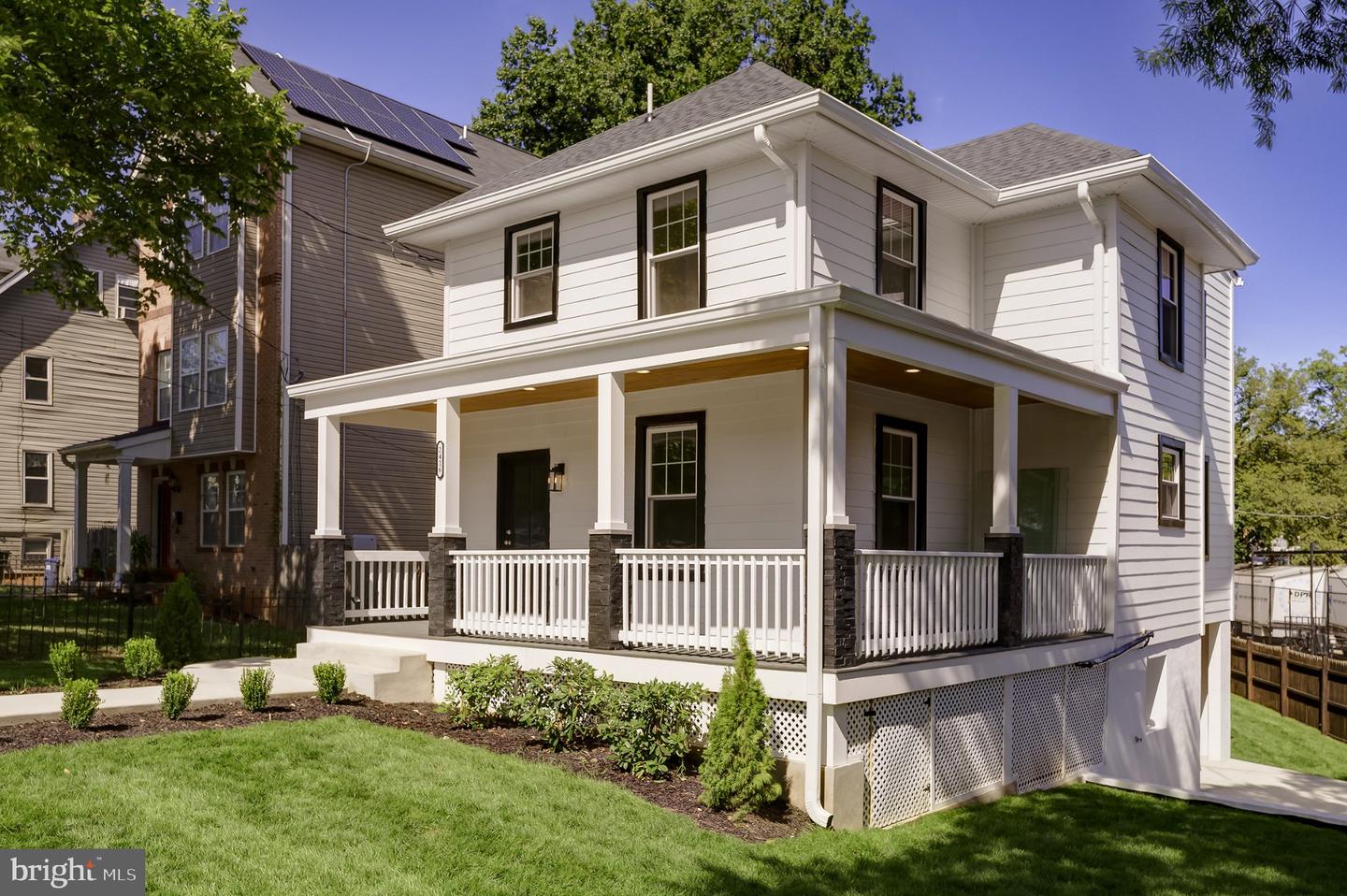 DCDC2283842 Property Photo 1