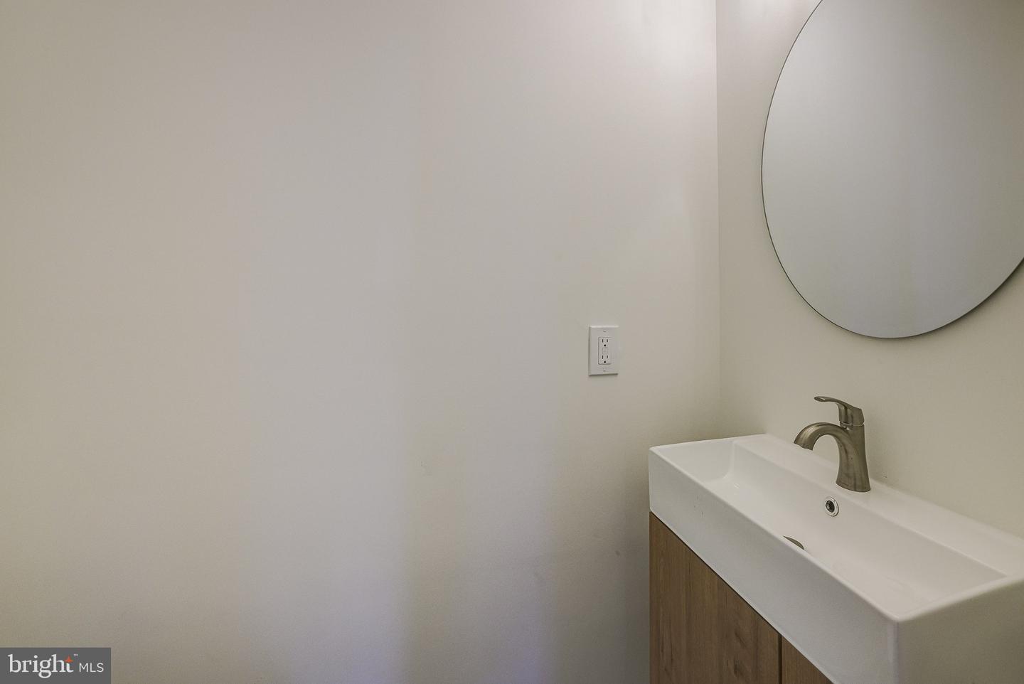 DCDC2283842 Property Photo 10