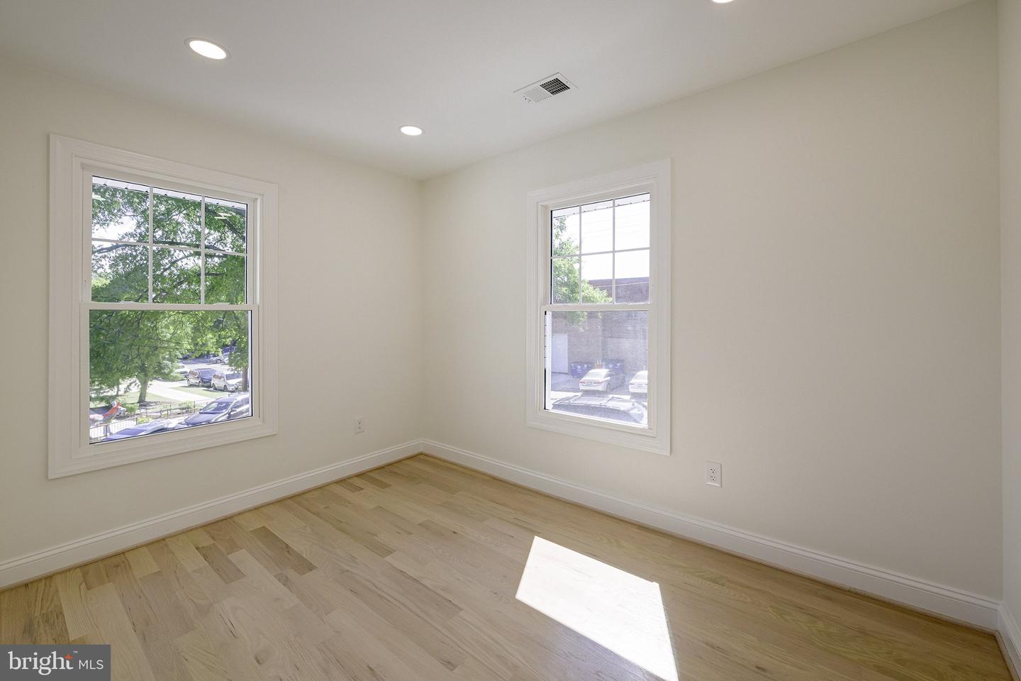 DCDC2283842 Property Photo 15