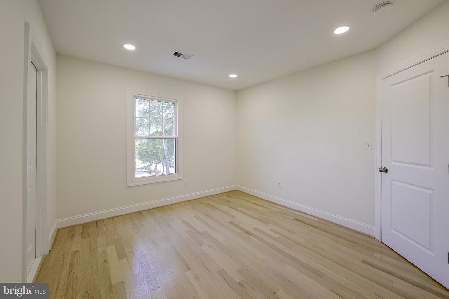 DCDC2283842 Property Photo 19