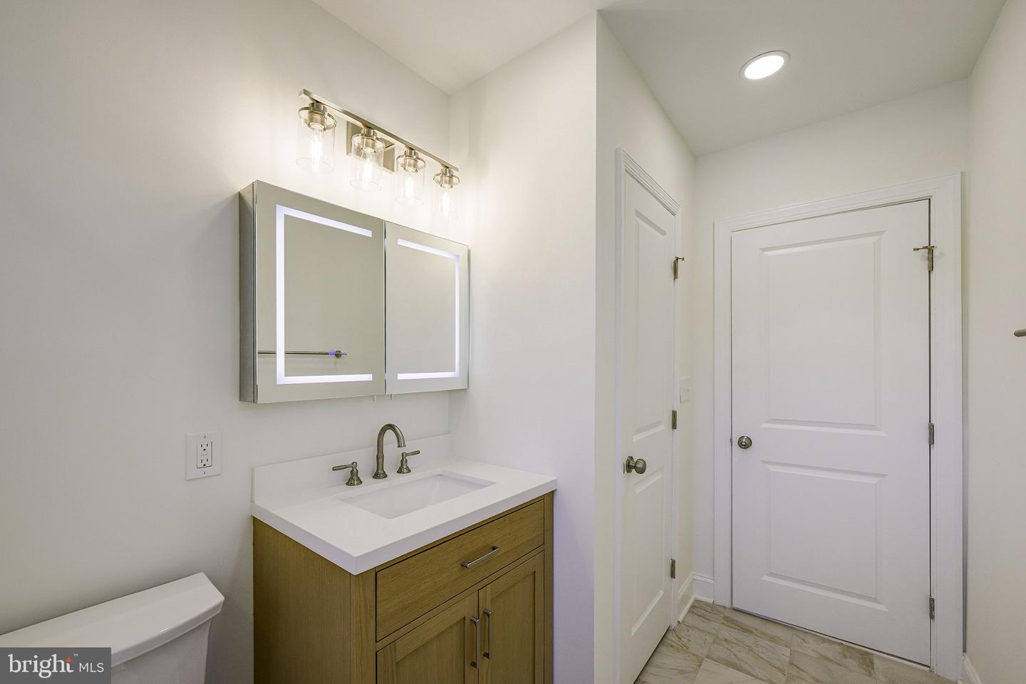 DCDC2283842 Property Photo 28