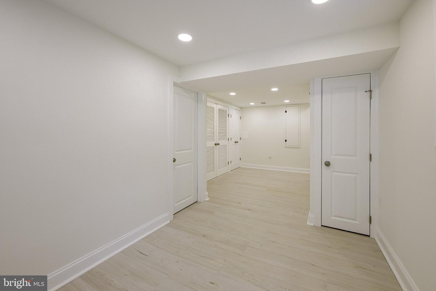 DCDC2283842 Property Photo 33