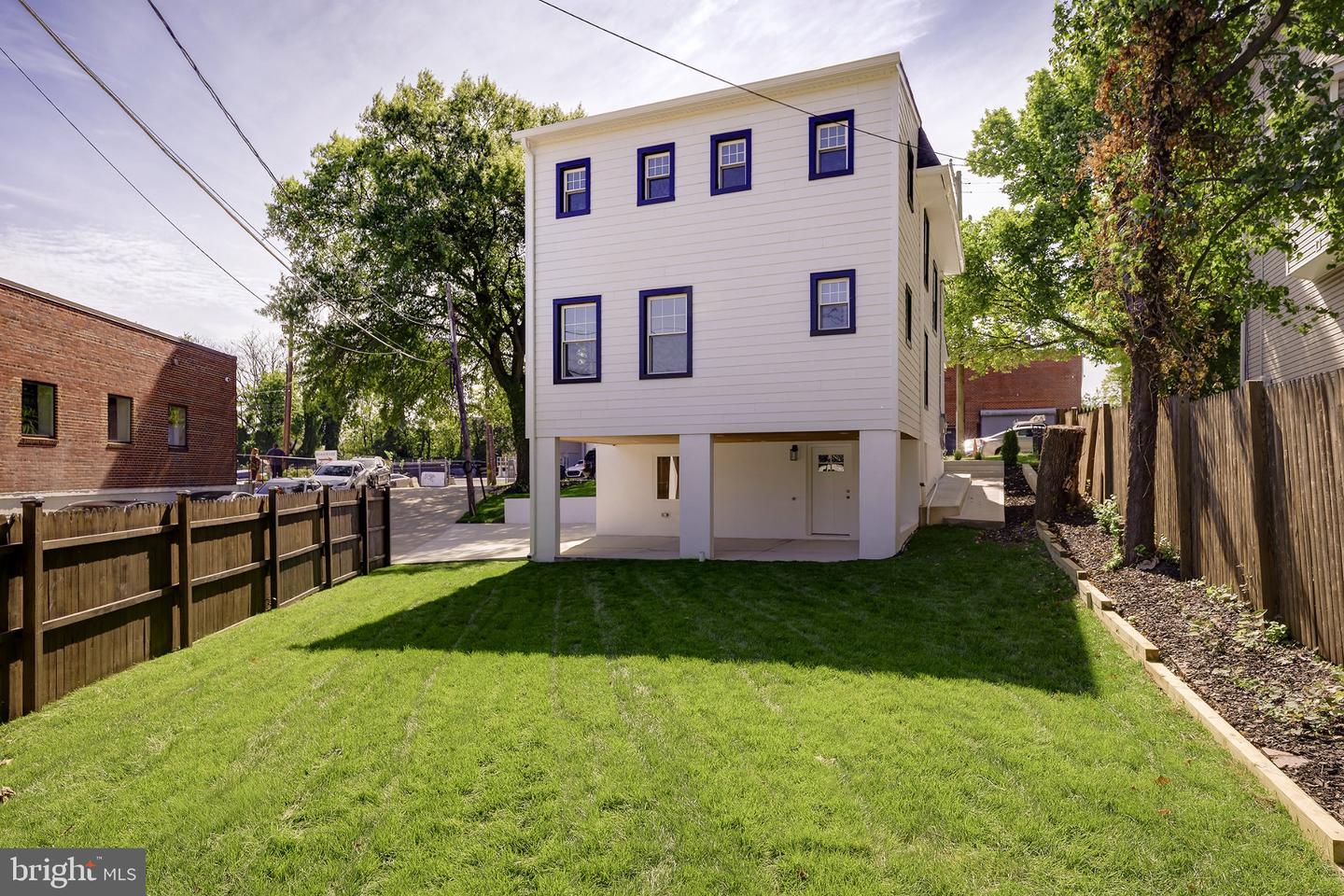 DCDC2283842 Property Photo 39