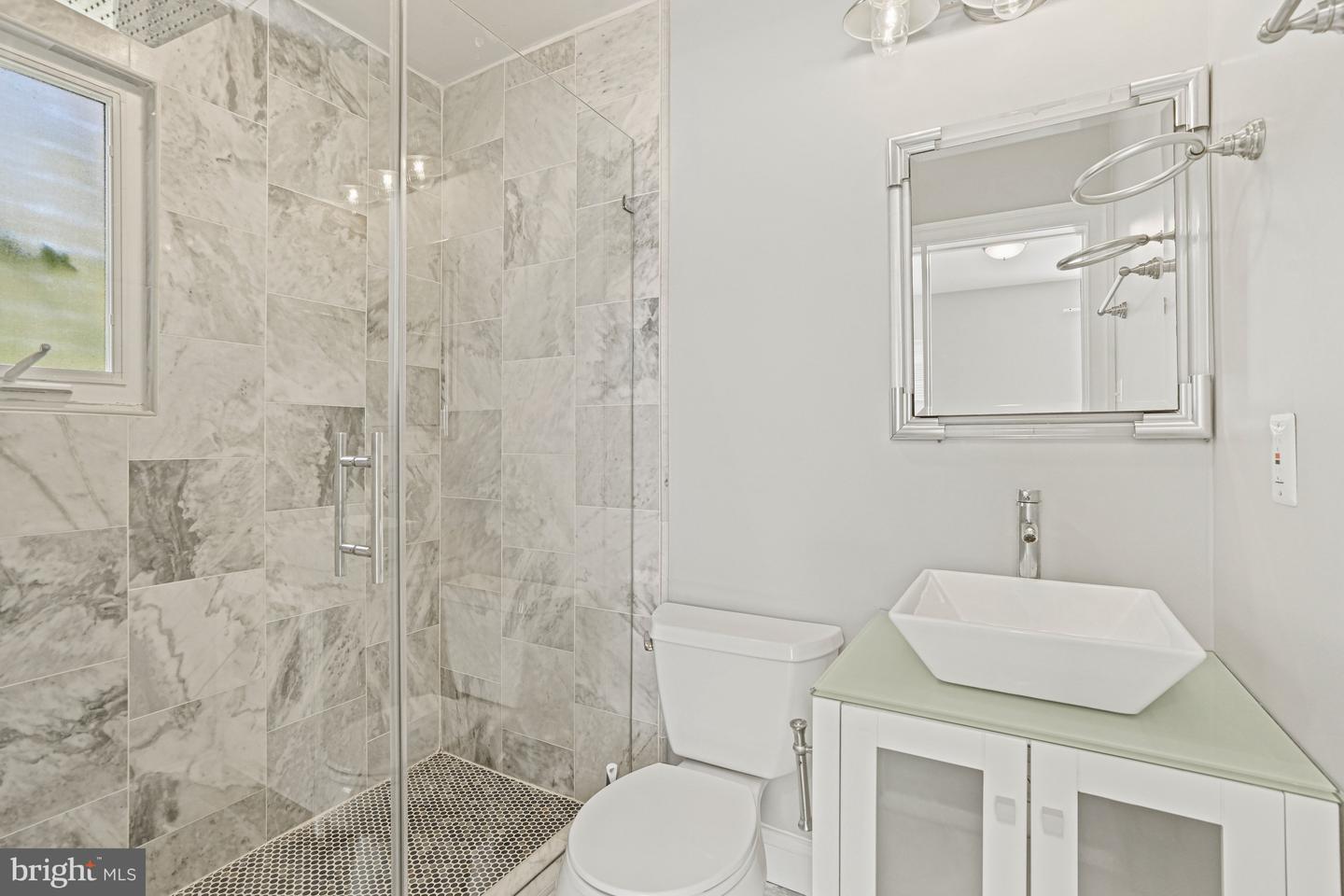 2749 Arizona Ave Nw Property Photo 19