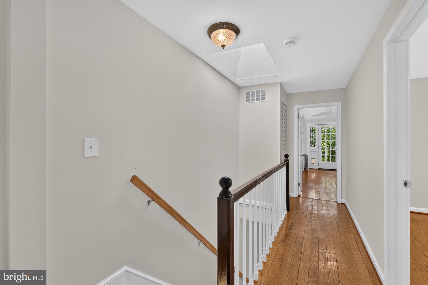 1225 E St Se Property Photo 12