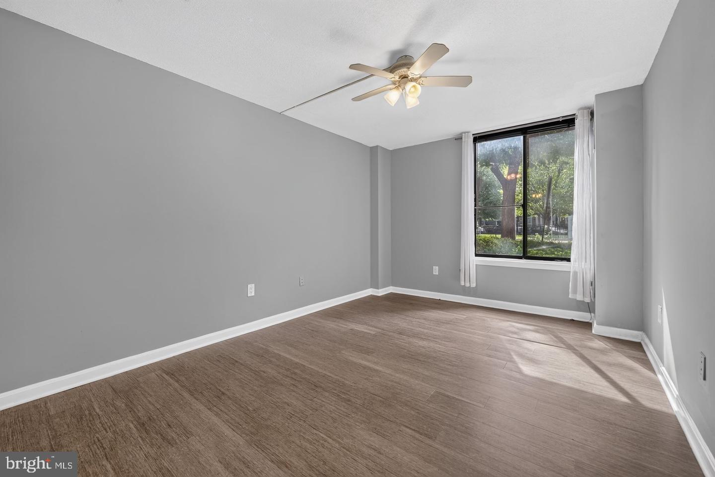 DCDC2283916 Property Photo 14