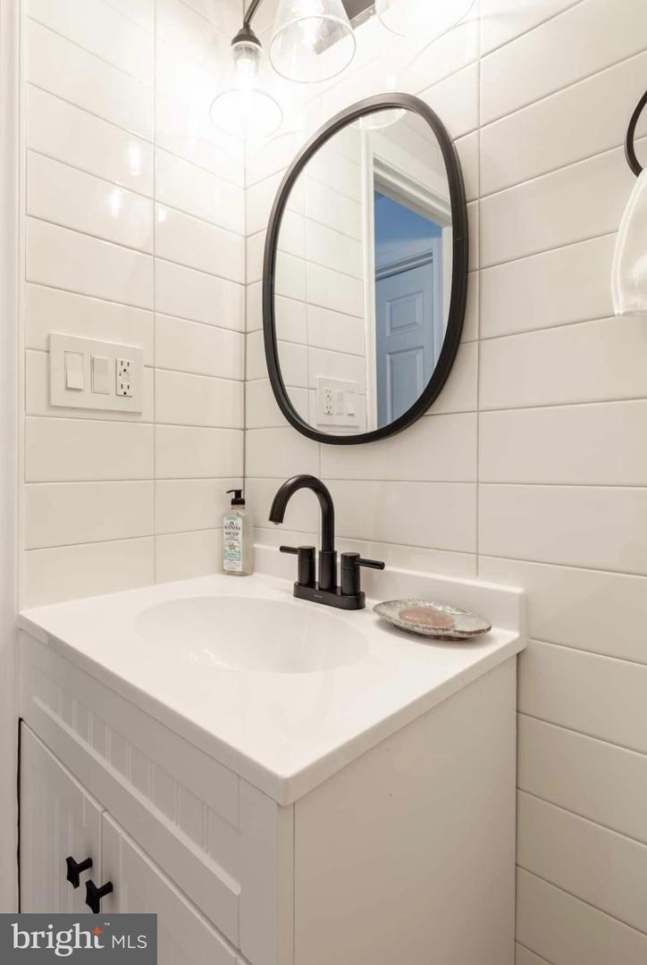 2119 N Street Nw #4 Property Photo 17