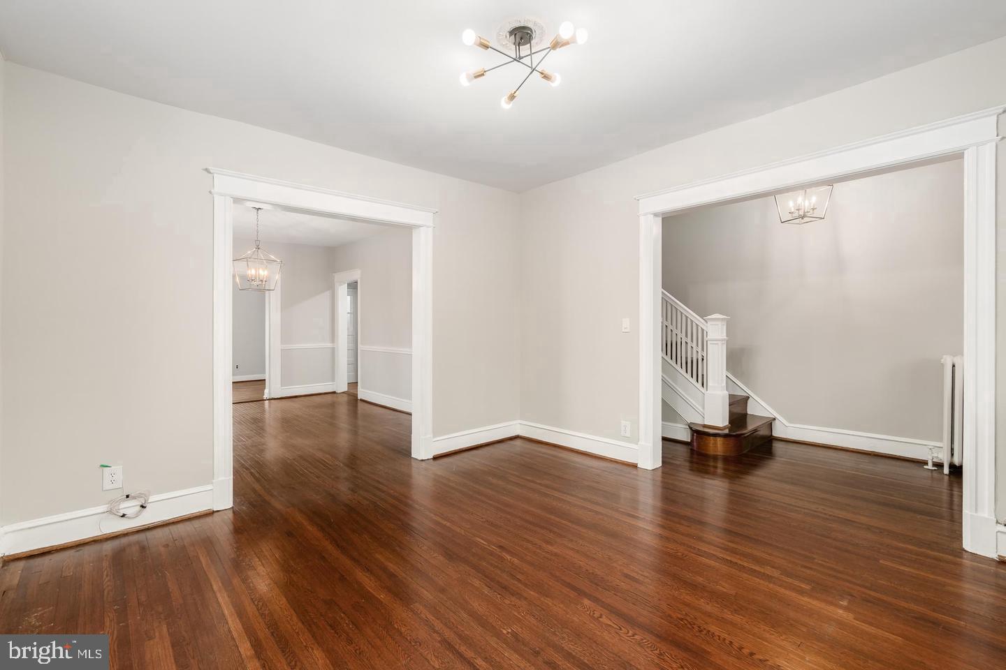 900 Madison St Nw #b Property Photo 7