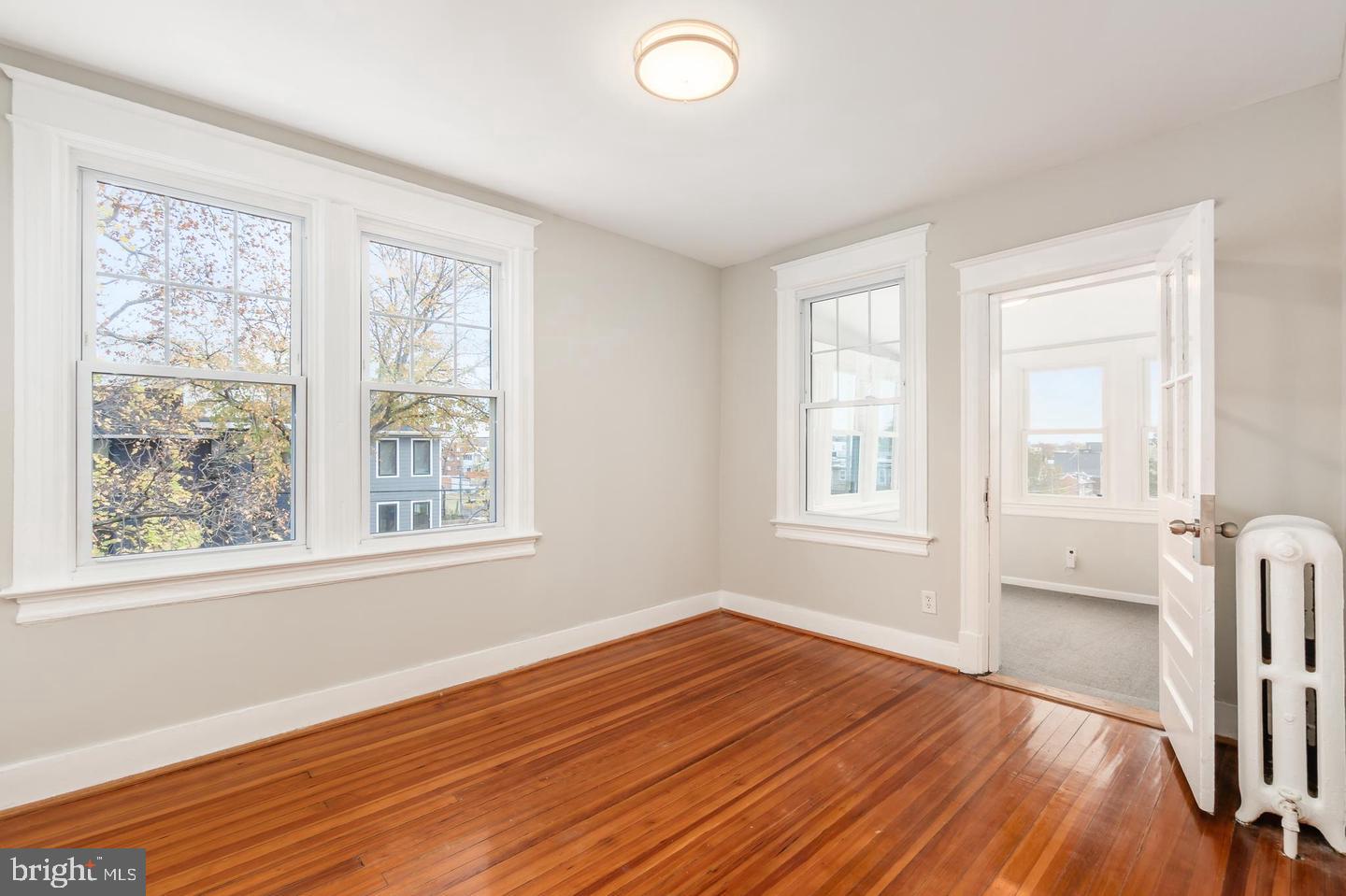 900 Madison St Nw #b Property Photo 23