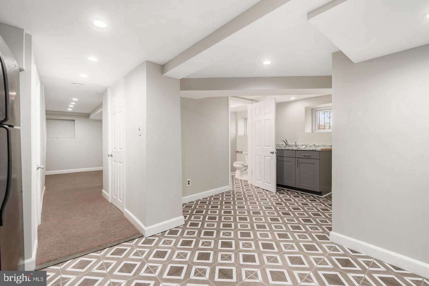 900 Madison St Nw #b Property Photo 31