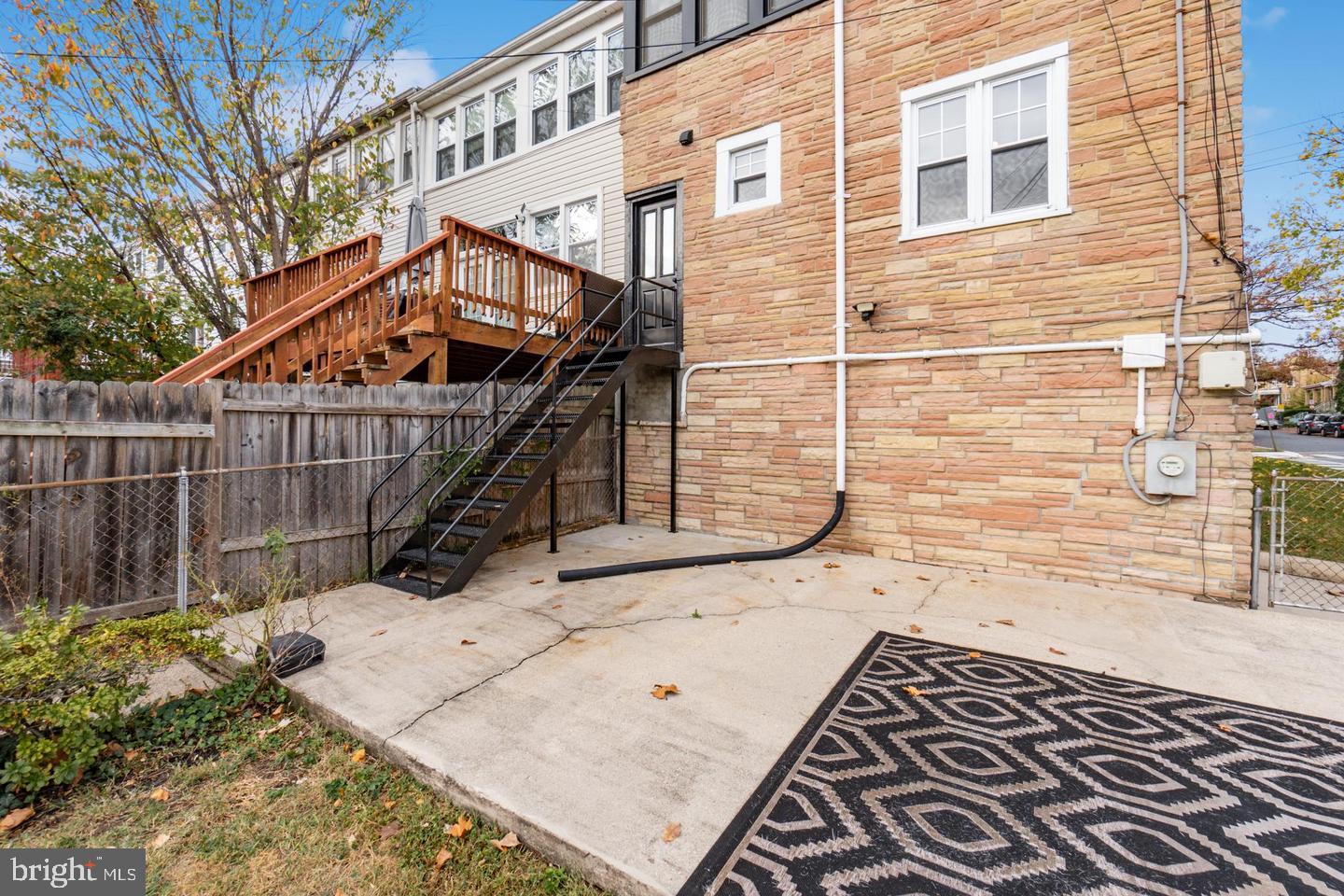 900 Madison St Nw #b Property Photo 36