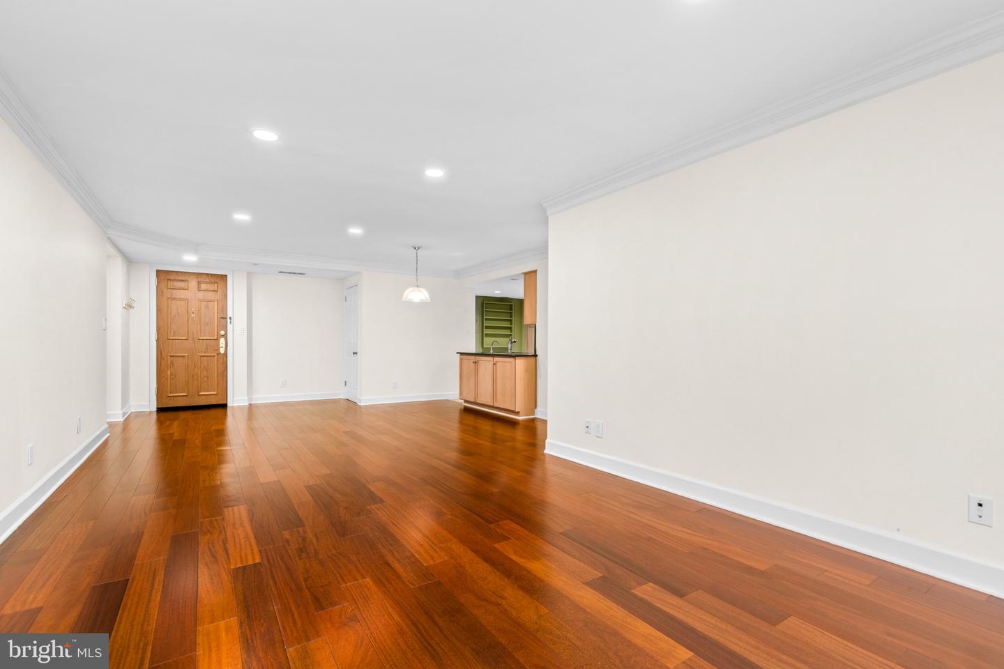 1080 Wisconsin Ave Nw #2011 Property Photo 7