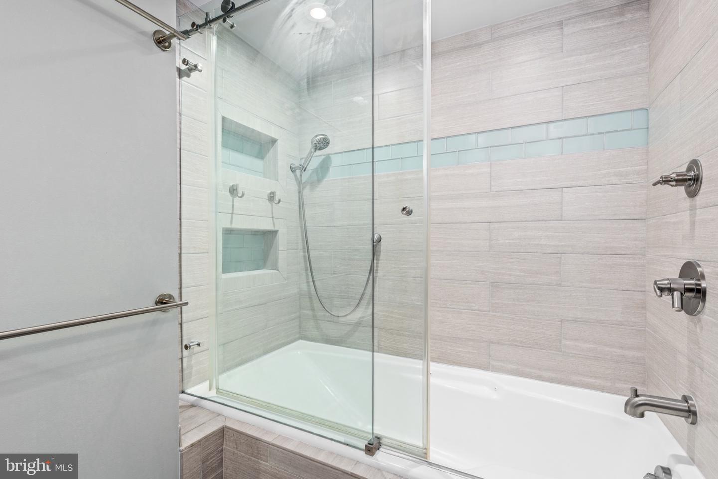 1080 Wisconsin Ave Nw #2011 Property Photo 19