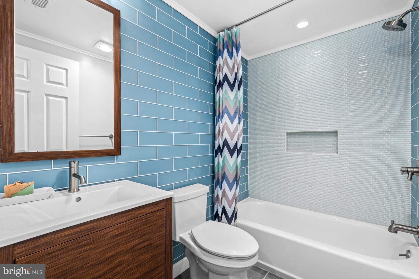 1080 Wisconsin Ave Nw #2011 Property Photo 23