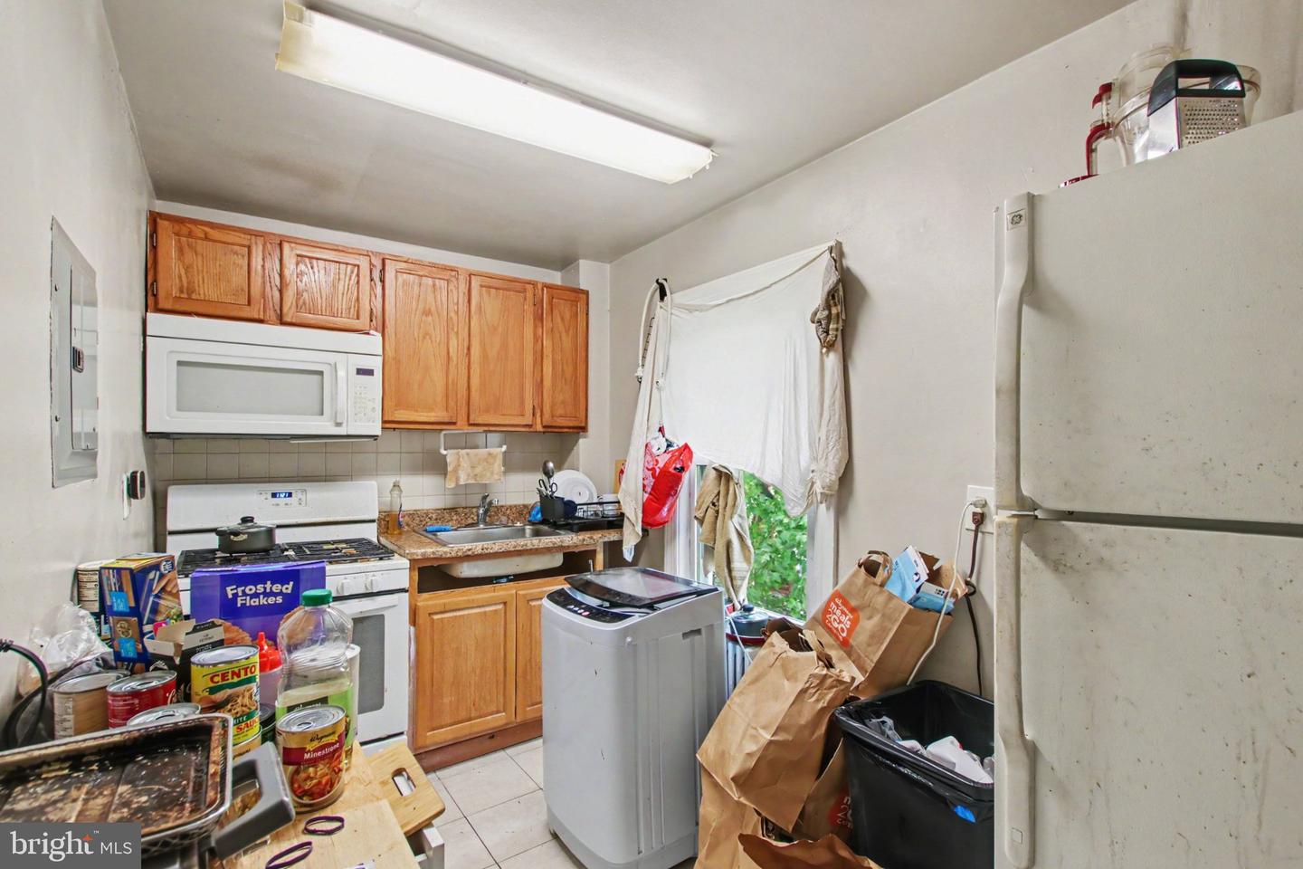 4898 Sheriff Rd Ne Property Photo 8