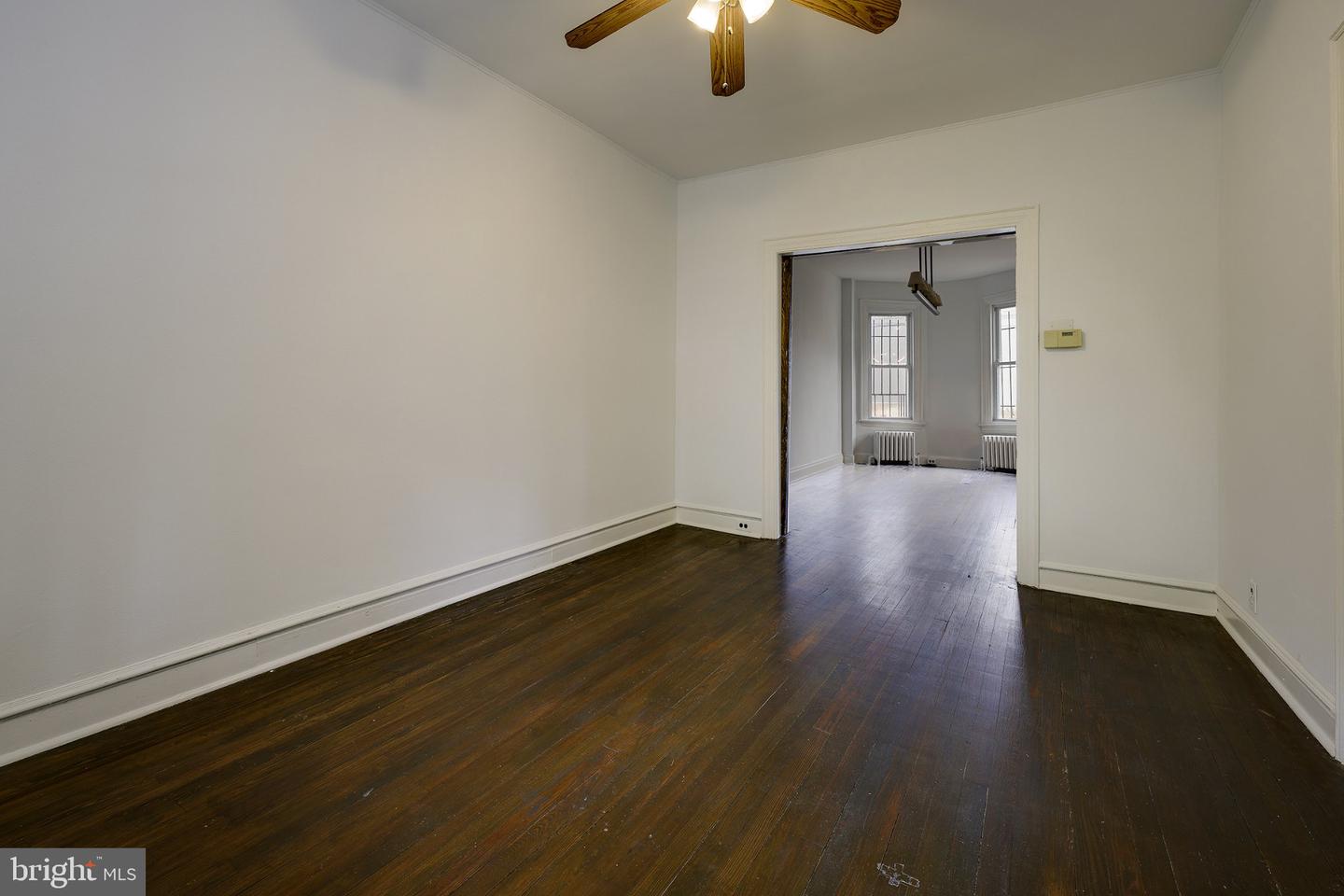 1383 Quincy St Nw Property Photo 4