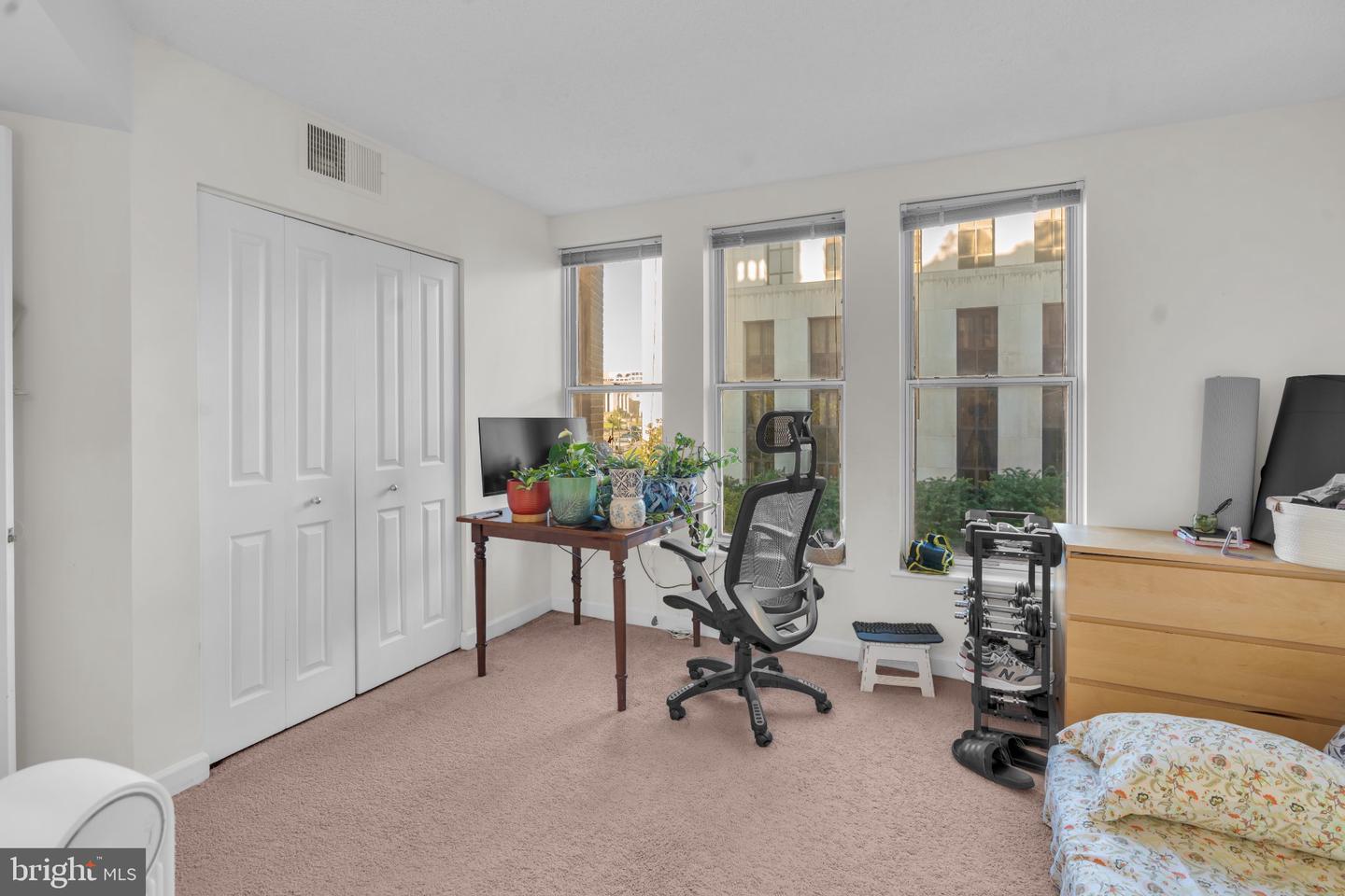 601 Pennsylvania Ave Nw #504 Property Photo 14