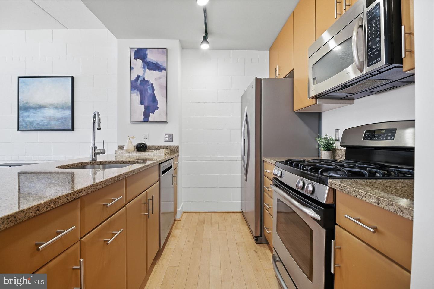 1529 14th St Nw #202 Property Photo 8