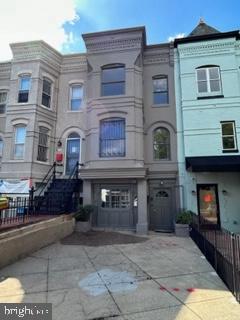 303 MASSACHUSETTS AVE NE Property Photo 1