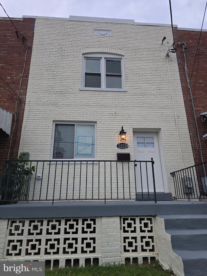 5222 CENTRAL AVE SE Property Photo 1